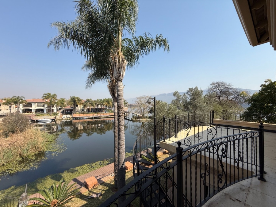 4 Bedroom Property for Sale in WestLake Country Safari Estate North West